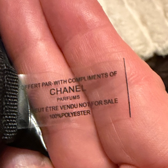 CC Parfums Black Nylon Cosmetic Pouch VIP Gift - Picture 8 of 11